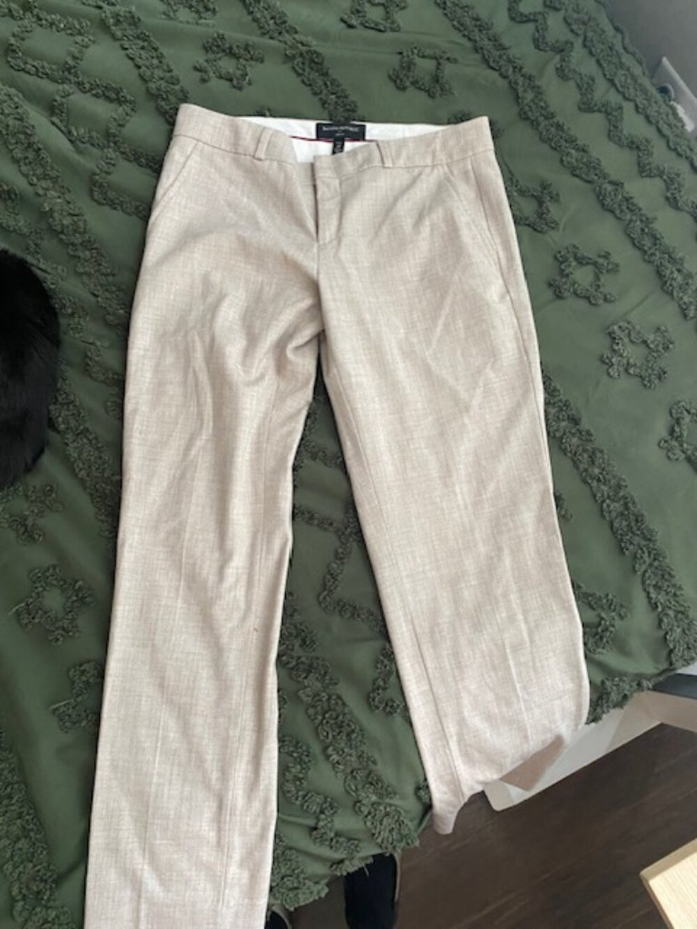 Banana Republic Cream Dress Pants - Size 2P